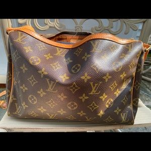 Lv Trousse